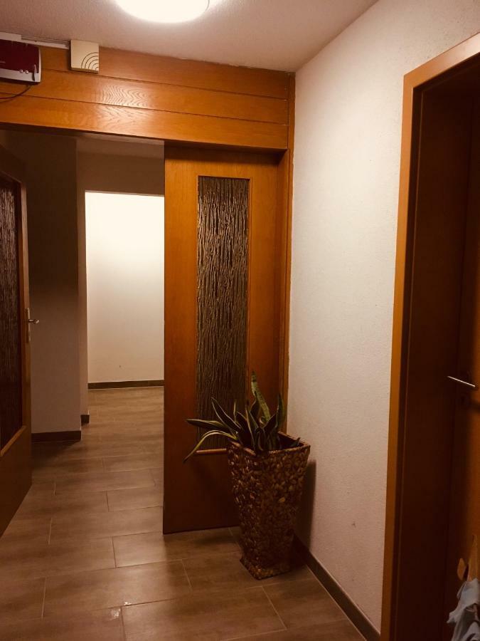 Gasthaus Kaiserhof, Zimmer & Appartament Бутадинген Екстериор снимка